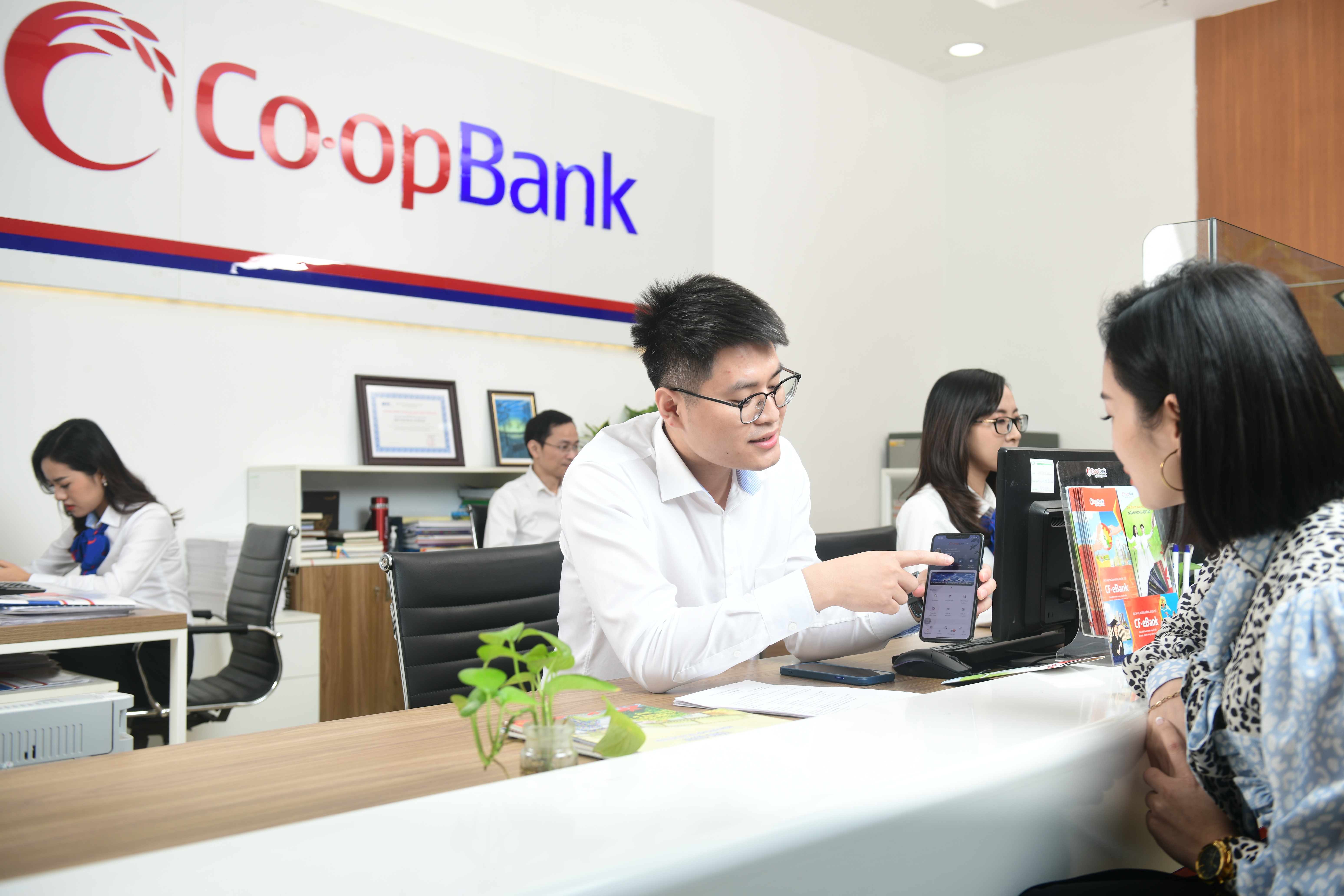 co opbank mobile banking gui tron yeu thuong