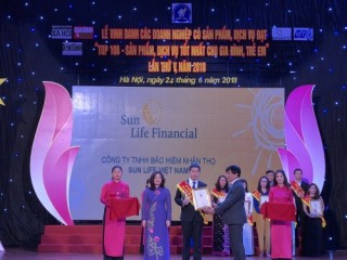 Sun Life Việt Nam đạt top 100 dịch vụ tốt nhất cho gia đình, trẻ em