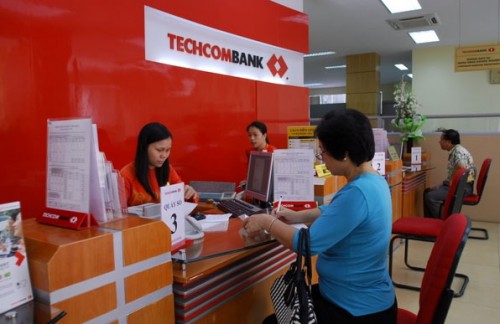 techcombank hut khach bang san pham chuyen biet