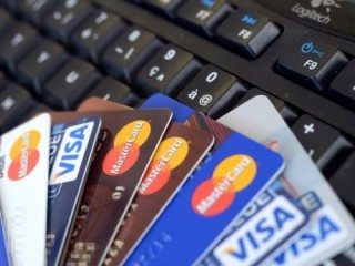 Sacombank phát hành thẻ trả trước quốc tế in hình