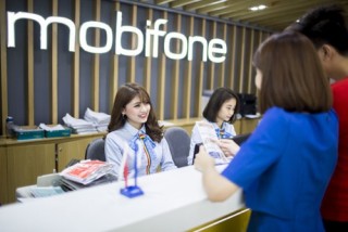 MobiFone khuyến mại 50% cho thuê bao trả sau