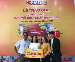 Nhiều khách hàng của HD SAISON trúng thưởng 30 triệu đồng