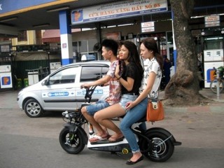 Hà Nội tăng cường quản lý xe máy điện