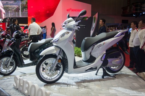 honda sh300i abs 2016 scooter co lon nhieu cai tien so voi ban cu