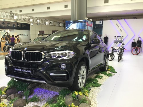 trien lam bmw world vietnam 2016 khai mac tai ha noi