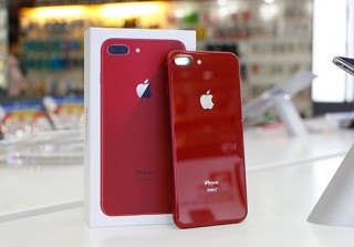 Mua iPhone 8/8 Plus đỏ tại FPT Shop được tặng 2 năm bảo hành