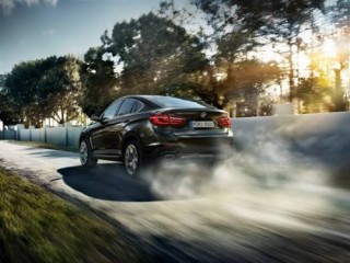 BMW khuyến mại hè 2016