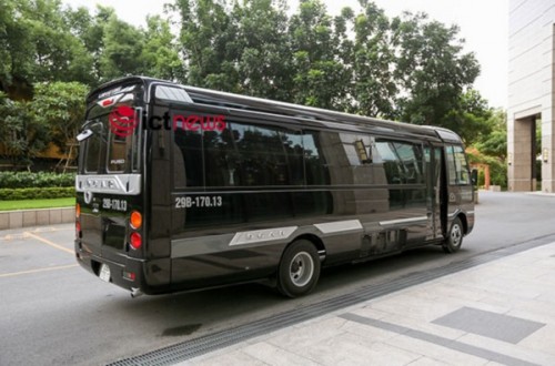 can canh chiec xe khach limousine dau tien tai viet nam