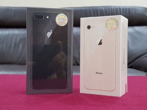 iphone 8 plus chinh hang ra mat van e am hang xach tay giam manh