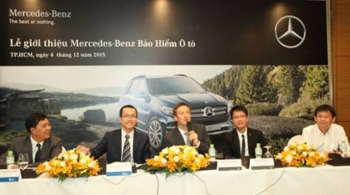 ra mat bao hiem o to mercedes benz