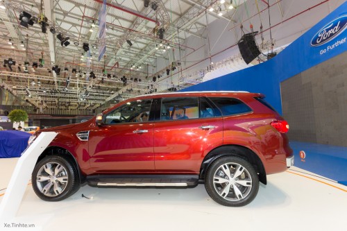 phien ban cao cap nhat cua ford everest 2016 co gia len toi 1629 ty dong