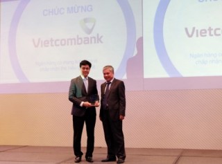 Vietcombank được vinh danh trong lĩnh vực thẻ NH