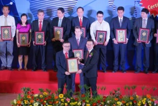 VietABank nhận danh hiệu Doanh nghiệp phát triển bền vững