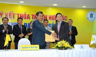 Nam A Bank hợp tác toàn diện với Trường Đại học Ngân hàng TP.HCM
