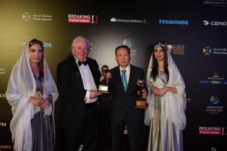 Vietnam Airlines đón nhận 2 giải thưởng lớn tại World Travel Awards 2019