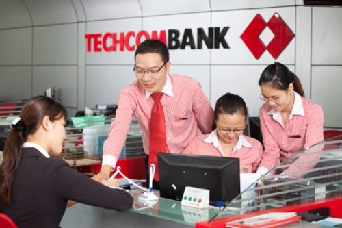 techcombank bat ngo giam lai suat huy dong