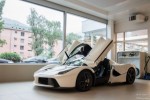 Ferrari LaFerrari trắng tinh khôi