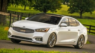 Kia Cadenza 2017 nhận giải xe có thiết kế tốt nhất