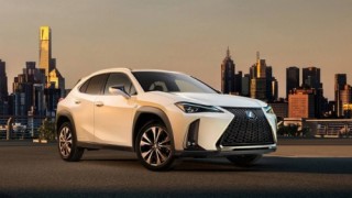 Xế sang Lexus UX chính thức lộ diện