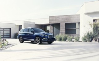 Infiniti QX60 2017 có giá từ 3,099 tỷ đồng