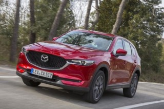 Mazda CX-5 2017 phiên bản Anh có giá từ khoảng 670 triệu đồng