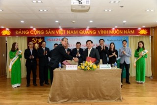 Vietcombank hợp tác toàn diện với ISUZU Việt Nam