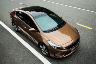 KIA Cerato phiên bản SMT mới có giá 499 triệu đồng