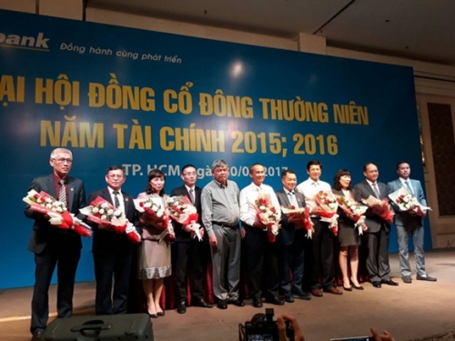 ong duong cong minh dat so phieu bau cao nhat chu tich sacombank