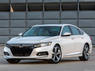 Honda Accord 2018: Thiết kế mới, động cơ mới