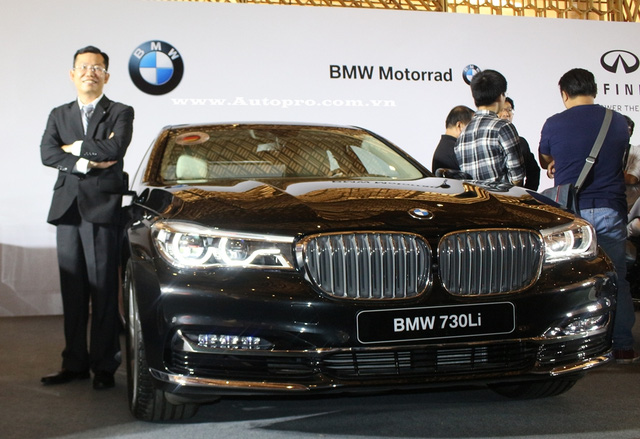 Trong ảnh là chiếc sedan hạng sang BMW 730 Li 2016 và các biến thể cao cấp như 740 Li, 750 Li cũng sẽ góp mặt tại triển lãm VIMS 2016.