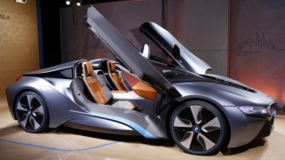 BMW i8 Roadster sẽ được sản xuất vào năm 2018