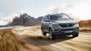 Ssangyong Rexton 2018 có giá bán dự kiến từ 1,08 tỷ đồng