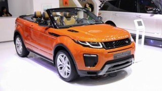 Range Rover Evoque Convertible có giá bán xấp xỉ 4 tỷ đồng