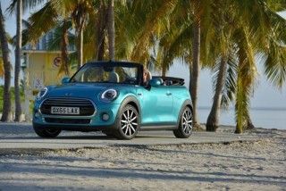 MINI Cooper Convertible sắp ra mắt tại Nhật có gì?