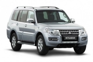 SUV Mitsubishi Pajero bị 