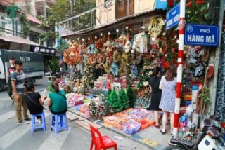 Phụ kiện mùa Noel sôi động “lên sàn”