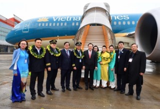 Vietnam Airlines khai trương đường bay TP. HCM - Vân Đồn